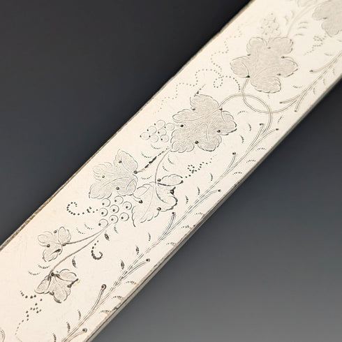 約 1890 年英國古董白色珍珠手柄甜點餐具 5.5 副套裝木盒裝